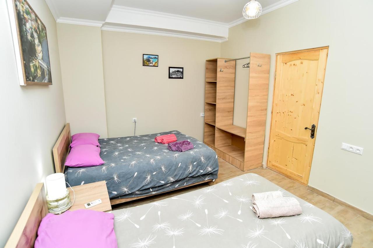 Hotel Maspindzelo Kutaisi Esterno foto