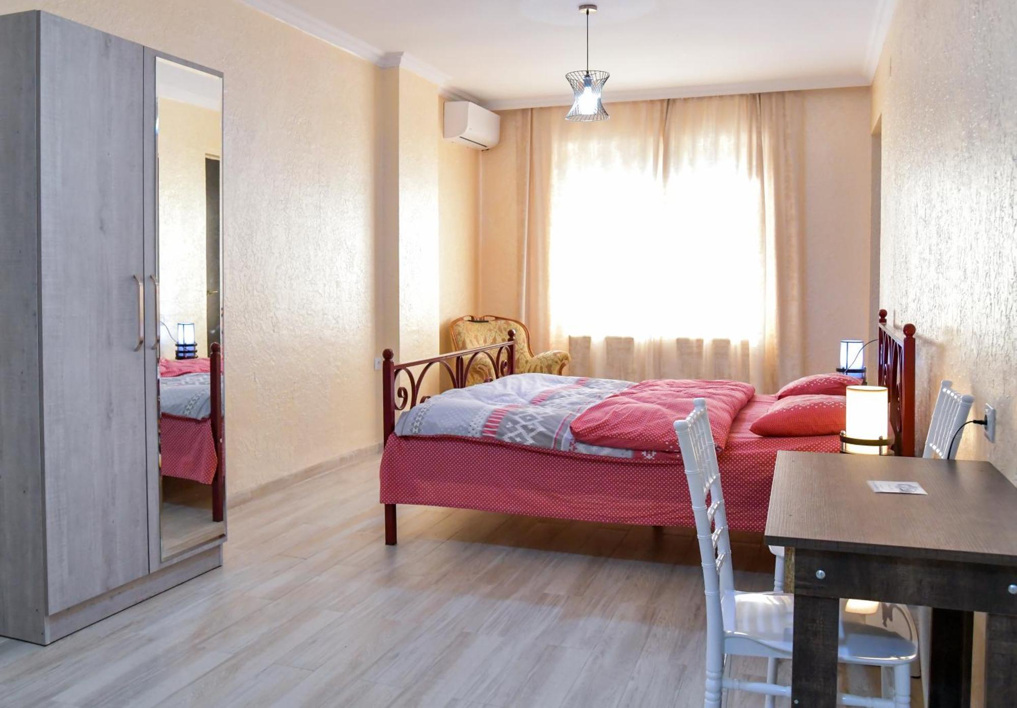 Hotel Maspindzelo Kutaisi Esterno foto